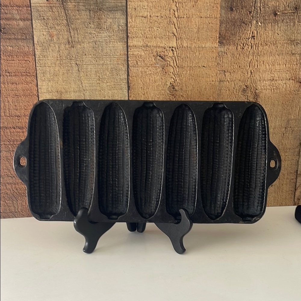 VTG Cast Iron Wagner Ware Junior Krusty Korn Kobs Cornbread Pan 1319